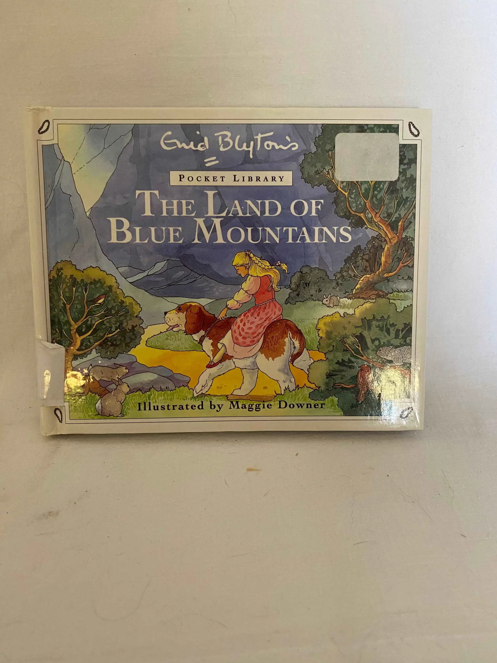 Enid Blyton - THE LAND OF BLUE MOUNTAINS