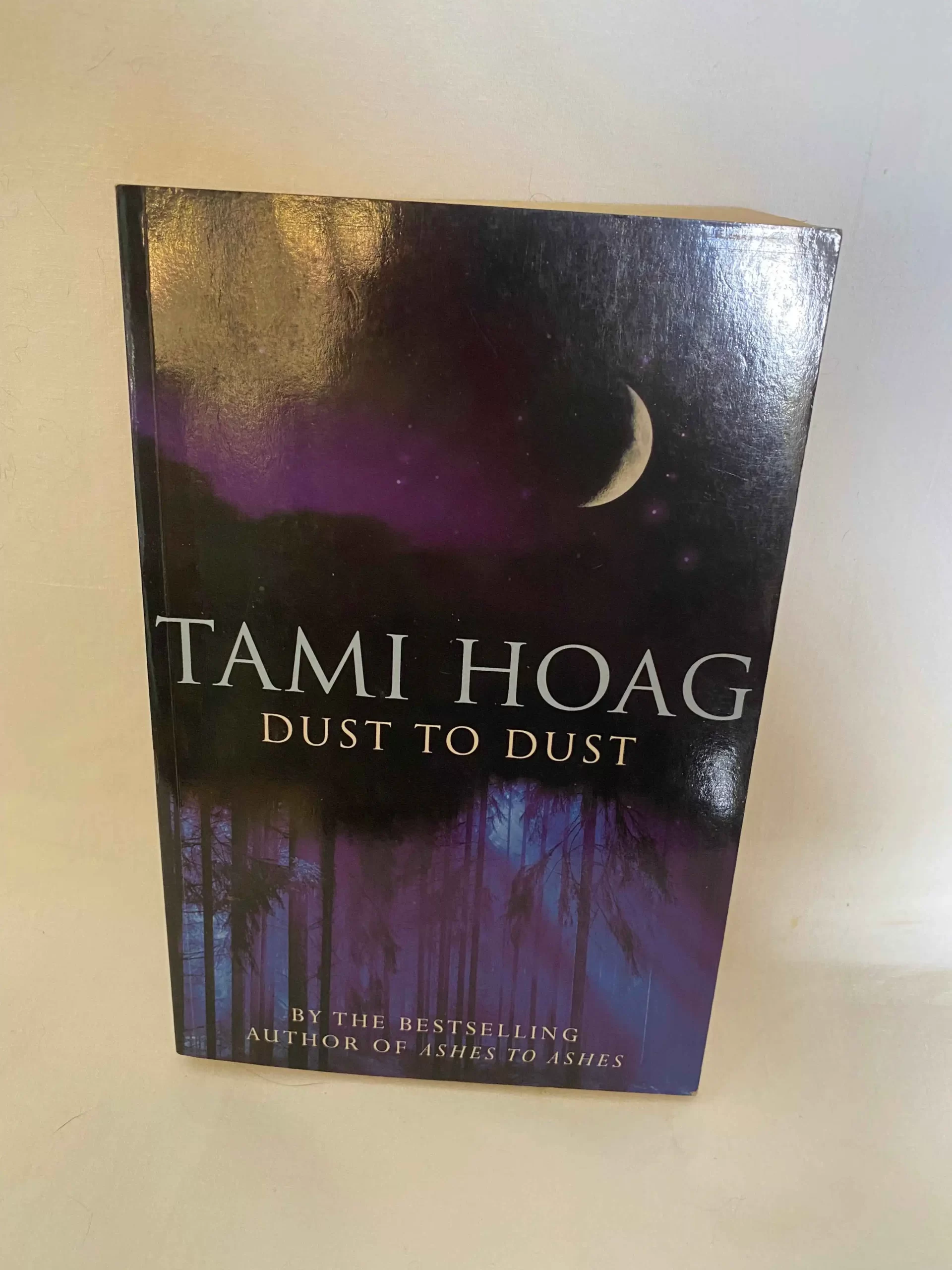 Dust to Dust by Tami Hoag