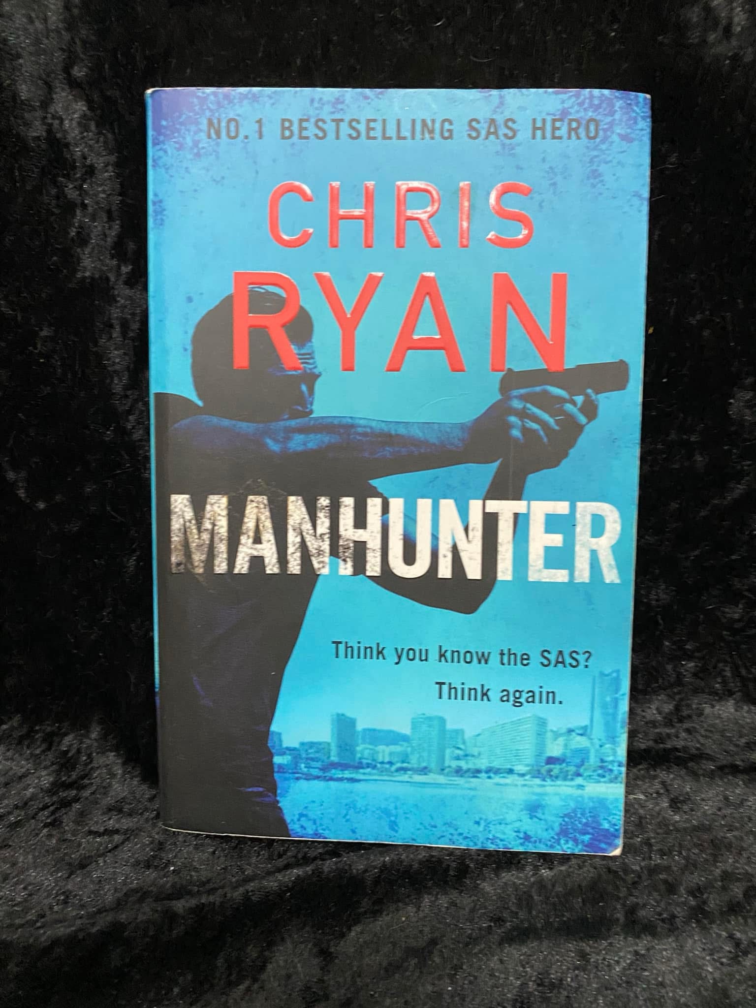 Manhunter by Chris Ryan