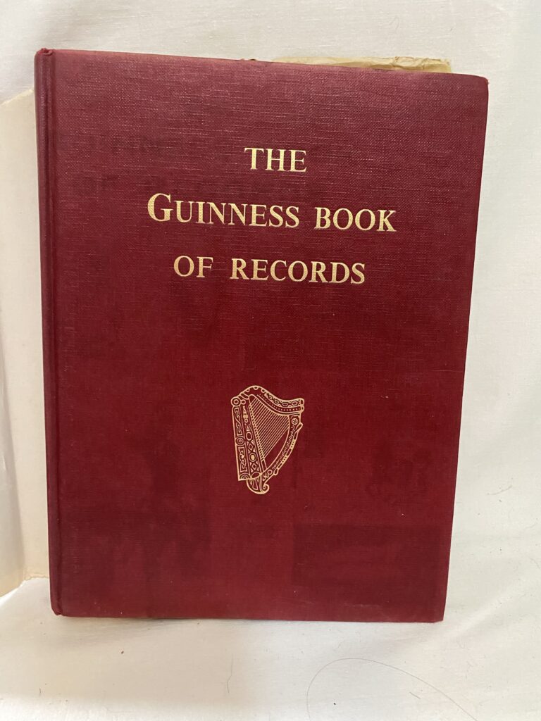 THE GUINNESS BOOK OF RECORDS 1966