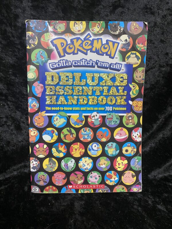 Pokémon Deluxe Essential Handbook
