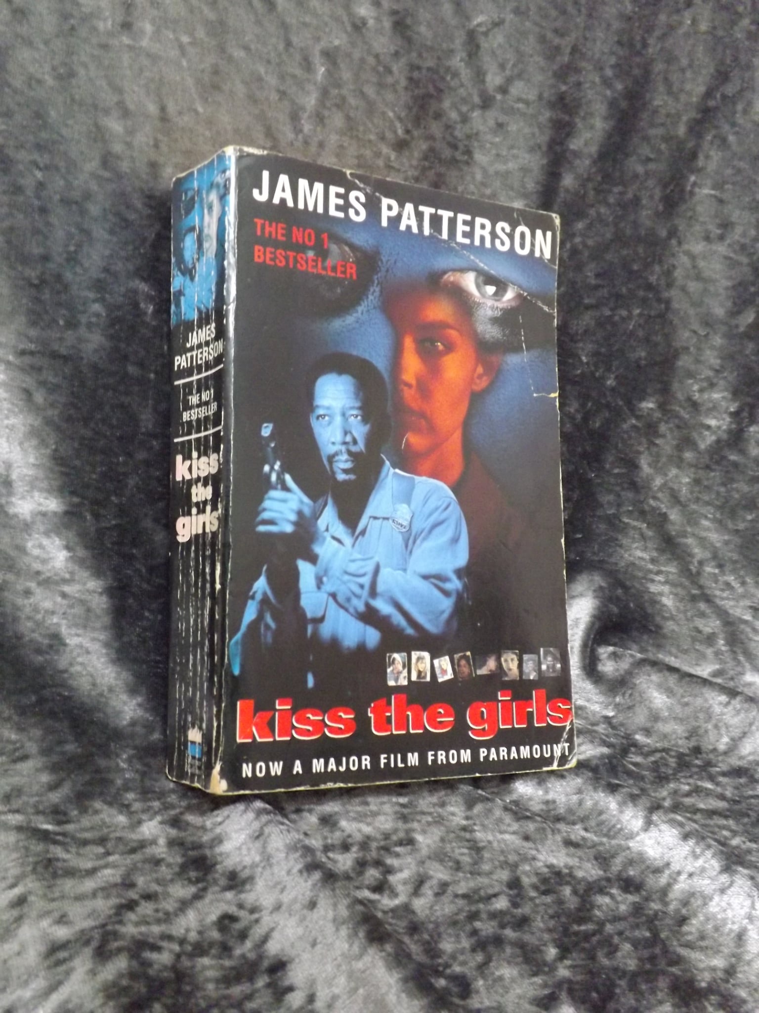 Kiss the Girls by James Patterson (Alex Cross #2)