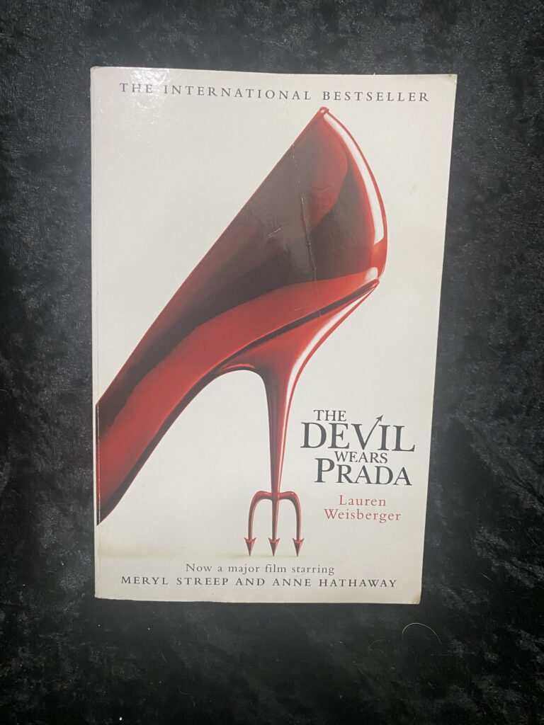 The Devil Wears Prada by Lauren Weisberger (The Devil Wears Prada #1)