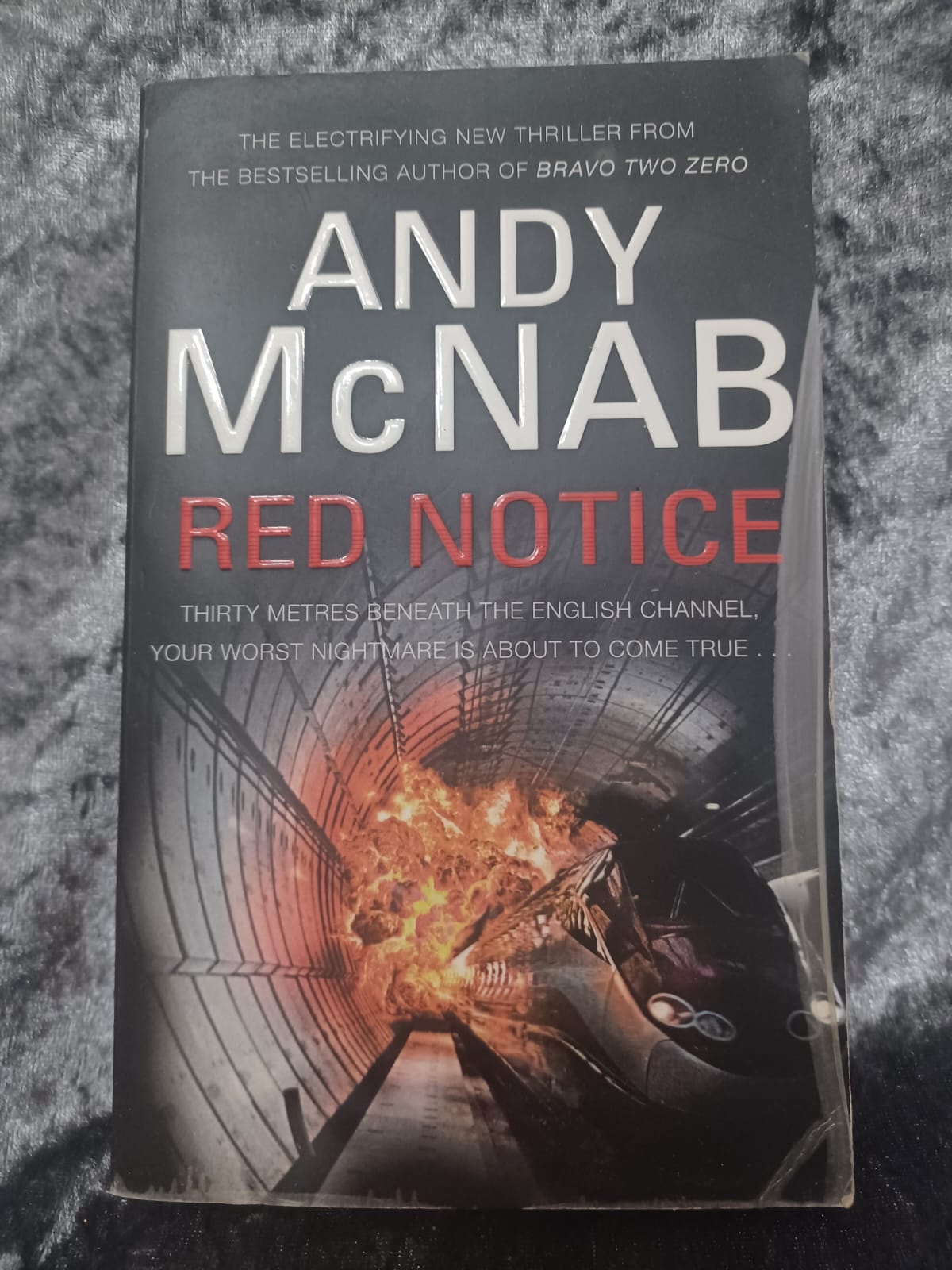 Red Notice by Andy McNab (Tom Buckingham #1)