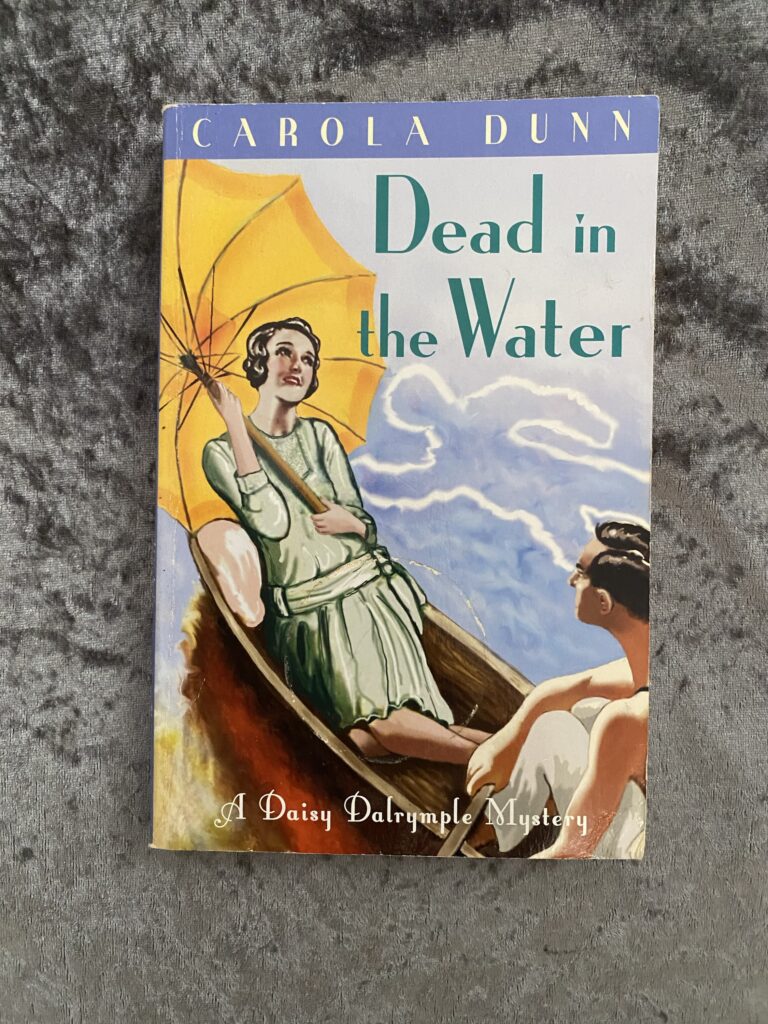 Dead in The Water by Carola Dunn (Daisy Dalrymple #6)